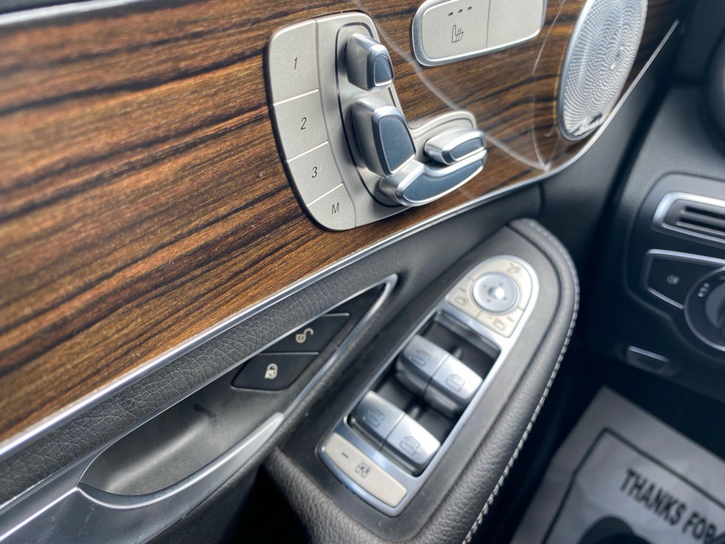 2017 Mercedes-Benz C-Class Image 17