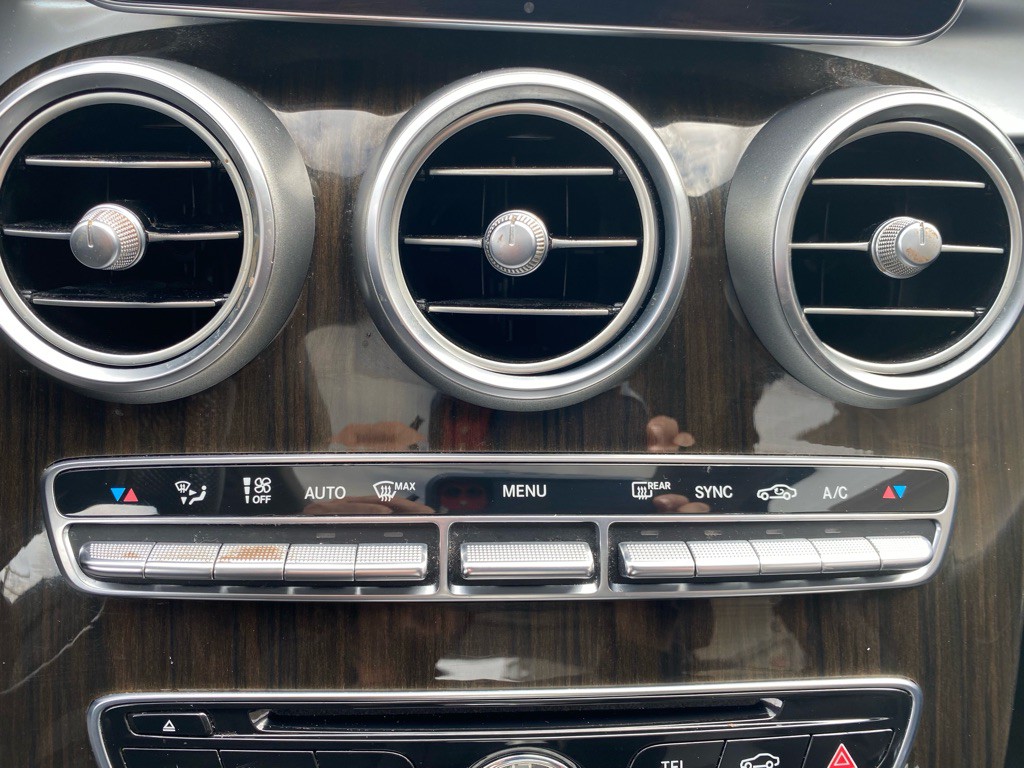 2017 Mercedes-Benz C-Class Image 18