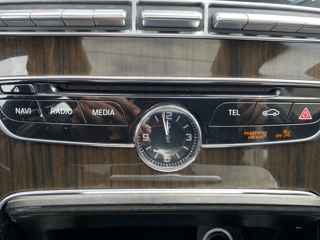 2017 Mercedes-Benz C-Class Image 19