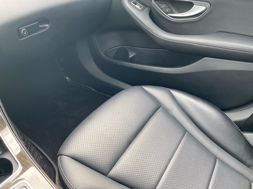 2017 Mercedes-Benz C-Class Image 22