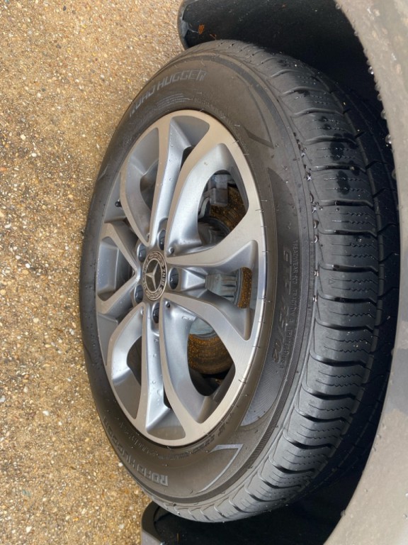 2017 Mercedes-Benz C-Class Image 26