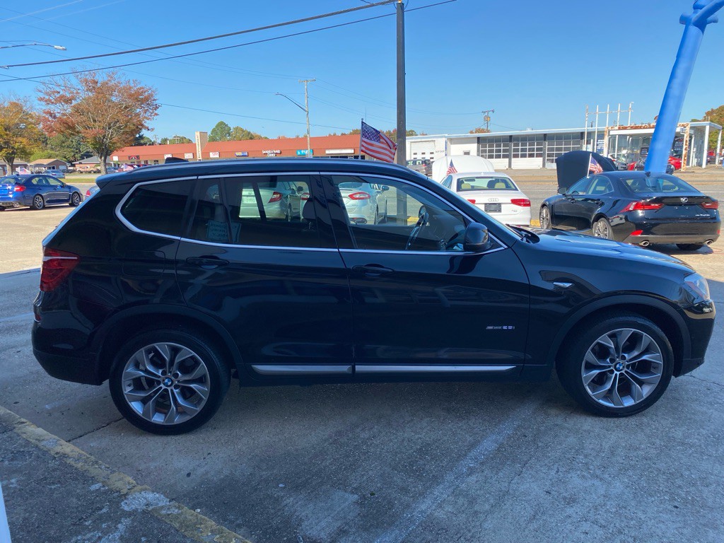 2017 BMW X3 Image 8