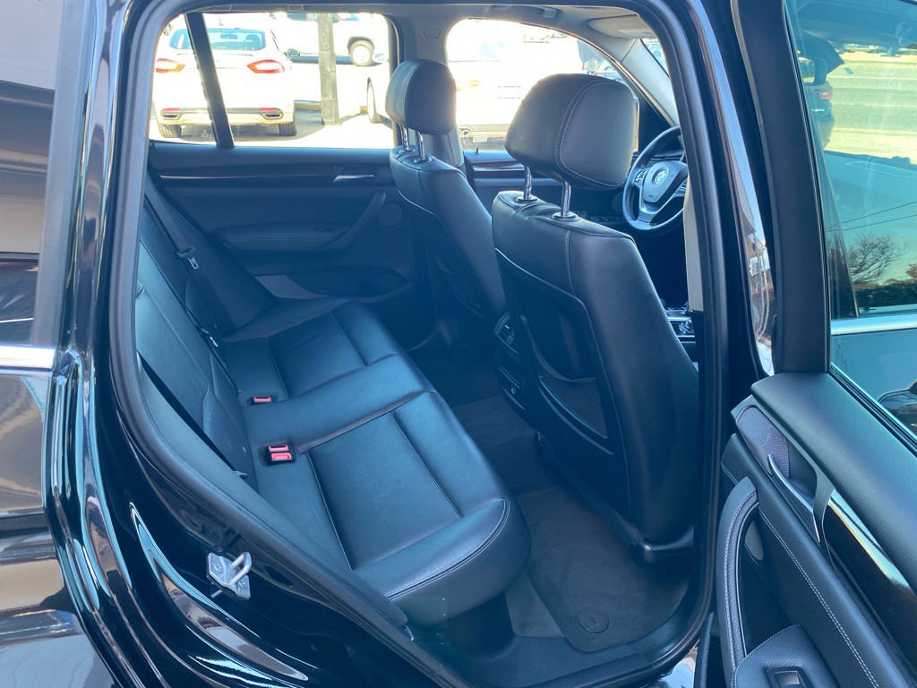 2017 BMW X3 Image 13