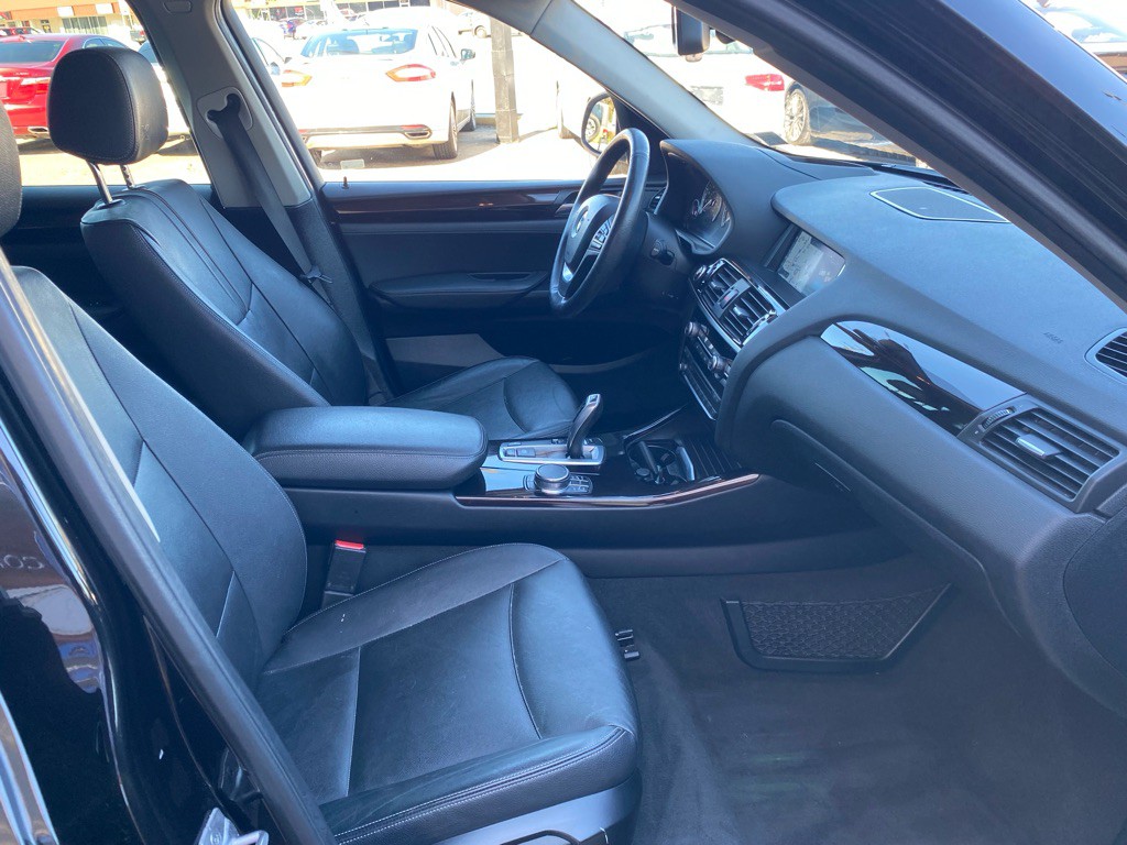 2017 BMW X3 Image 14