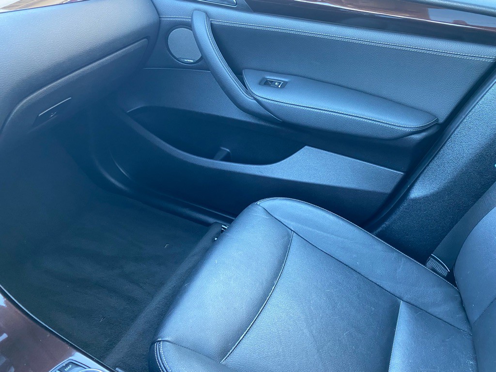 2017 BMW X3 Image 27