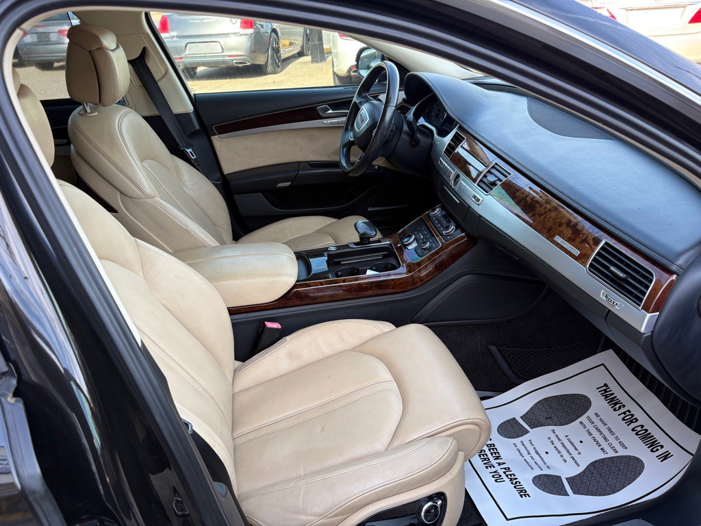 2013 Audi A8 Image 14
