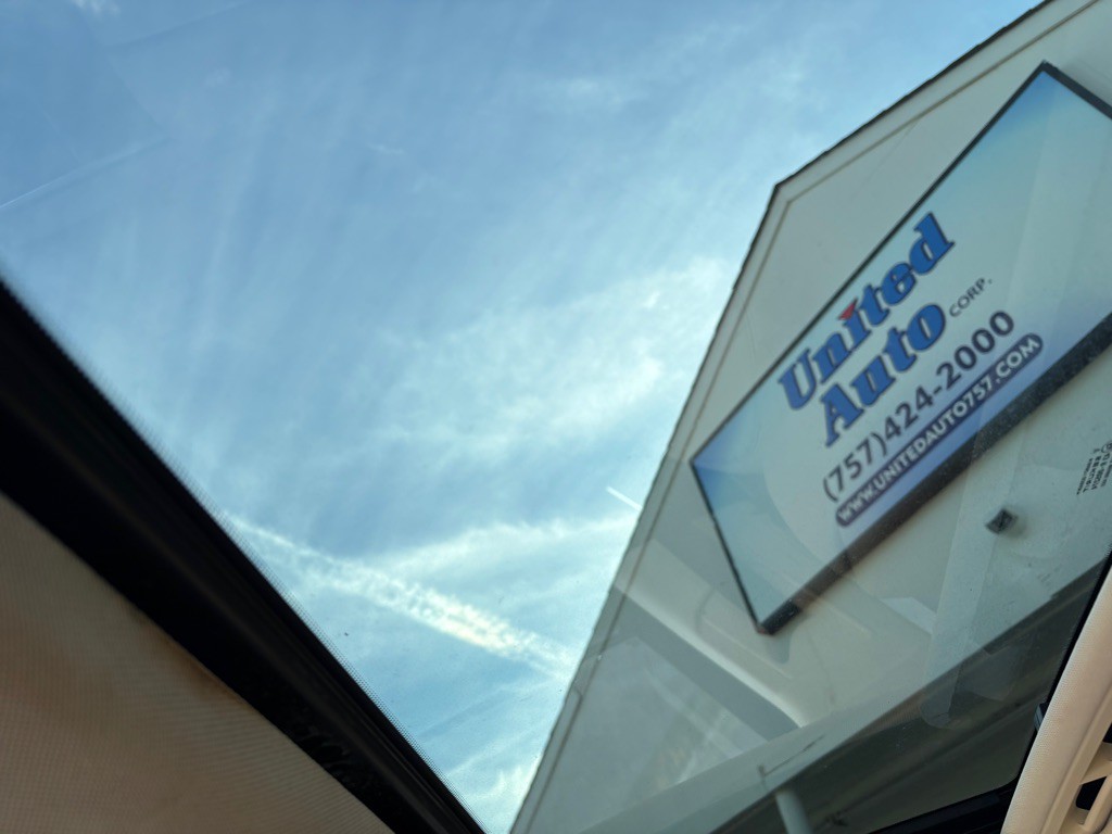 2013 Audi A8 Image 16