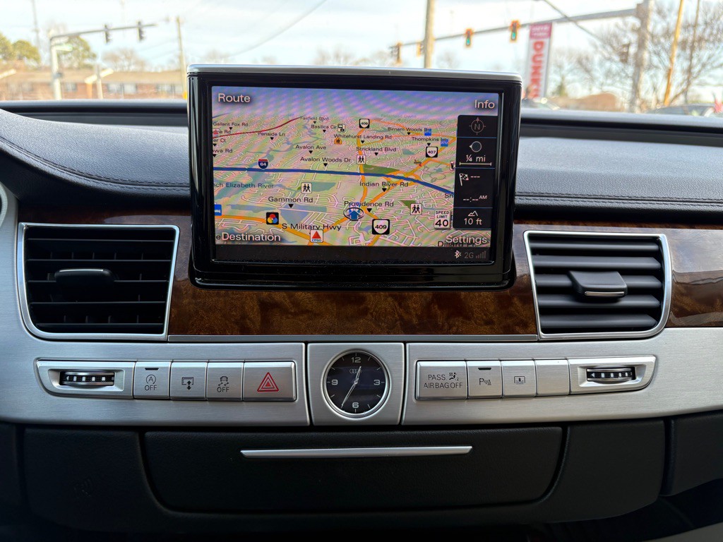 2013 Audi A8 Image 22