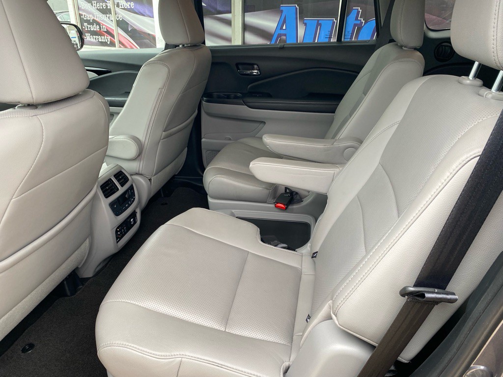 2016 Honda Pilot Image 11