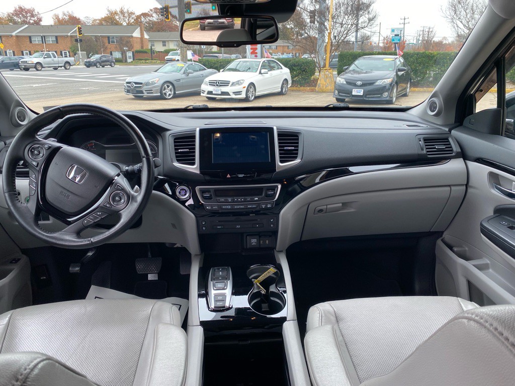 2016 Honda Pilot Image 13