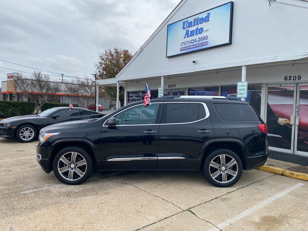 2017 GMC Acadia Image 3