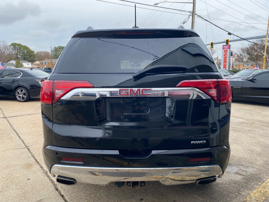 2017 GMC Acadia Image 5