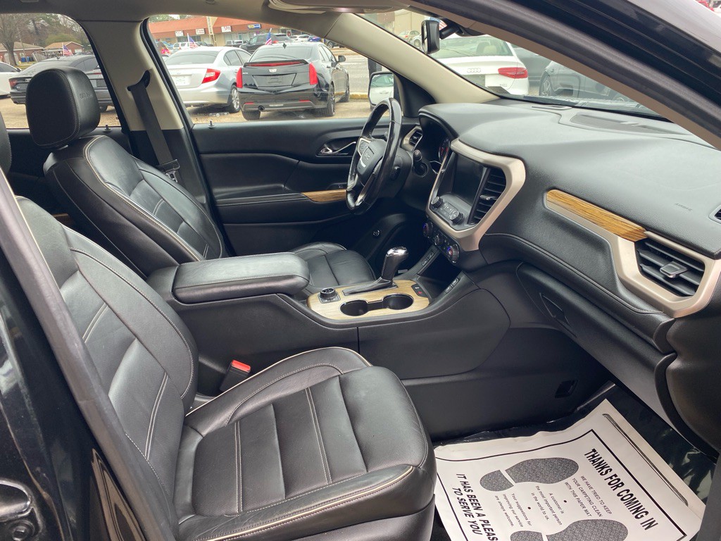 2017 GMC Acadia Image 15