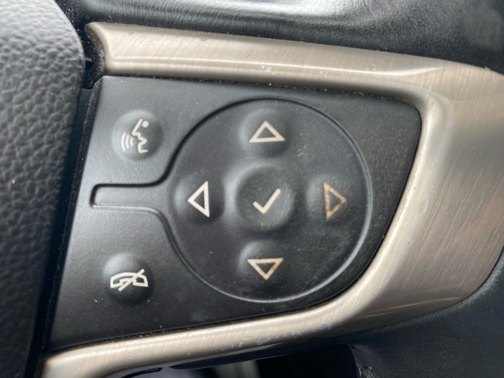 2017 GMC Acadia Image 19