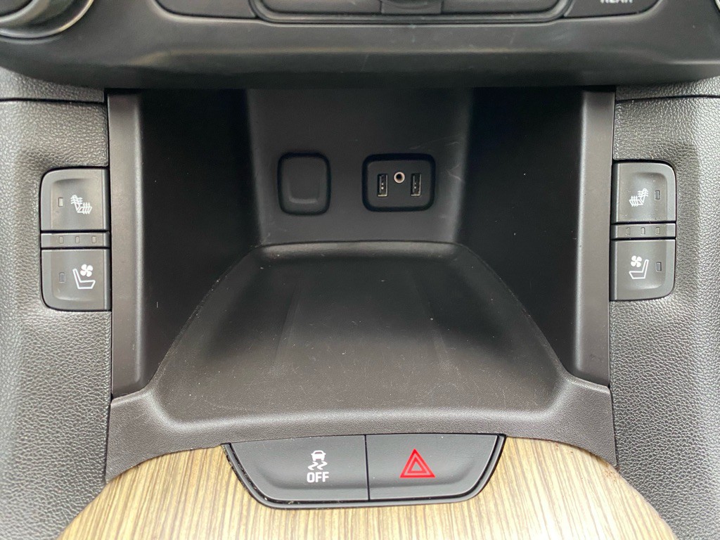 2017 GMC Acadia Image 23