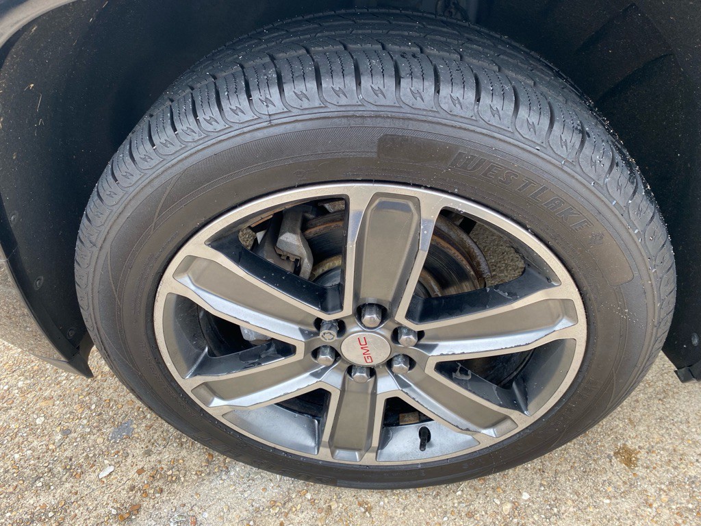 2017 GMC Acadia Image 27