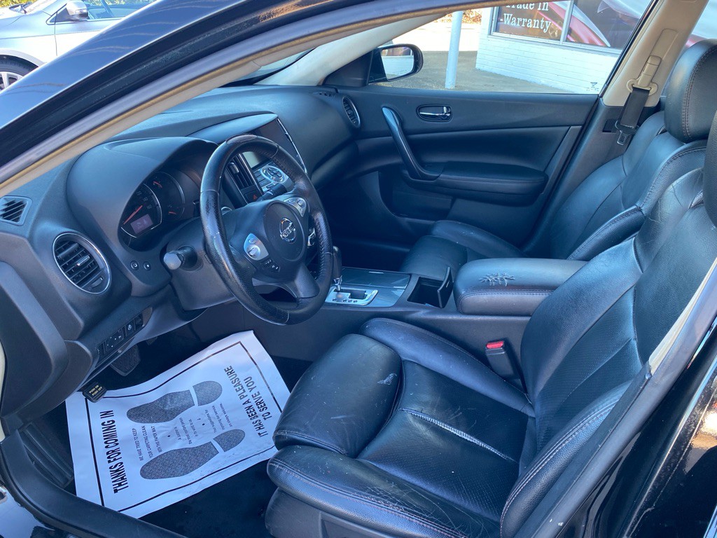 2012 Nissan Maxima Image 10