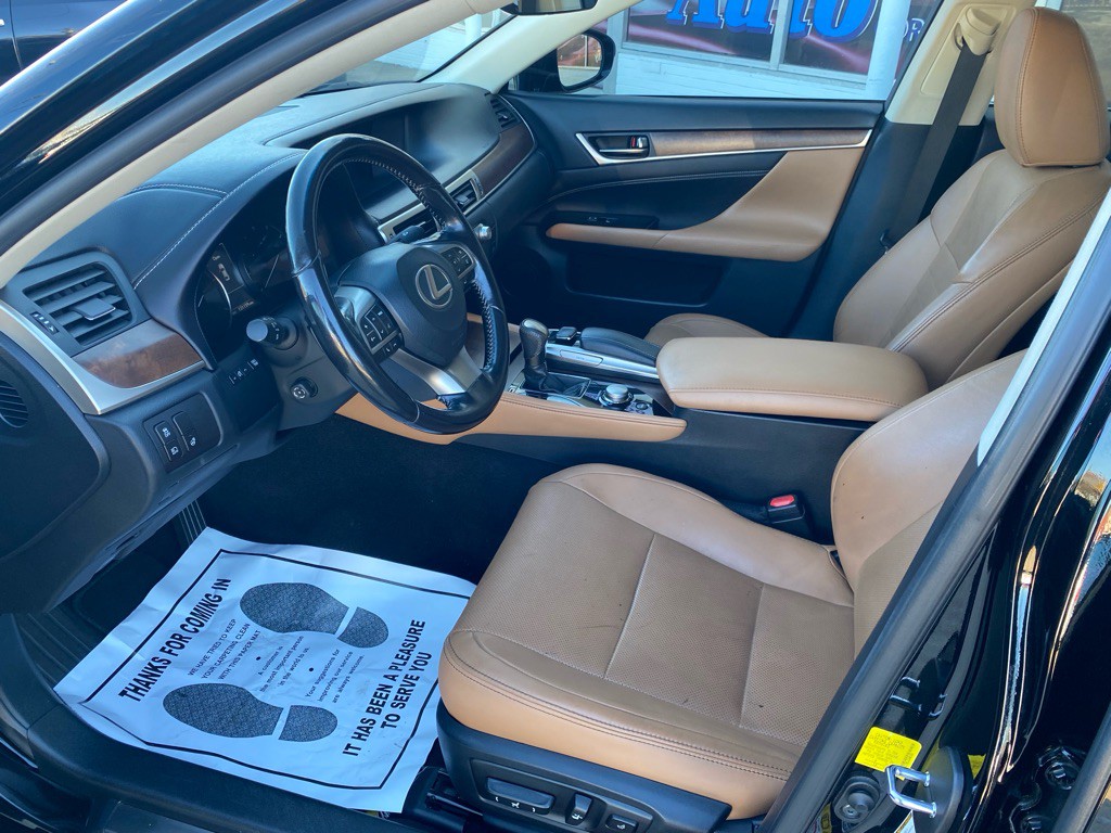 2016 Lexus GS Image 10