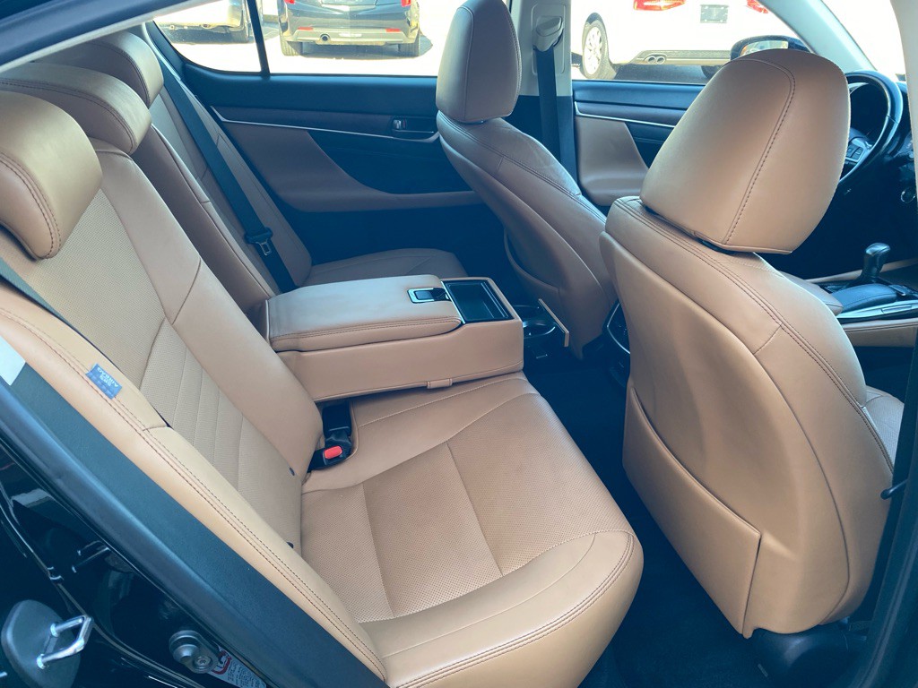 2016 Lexus GS Image 13