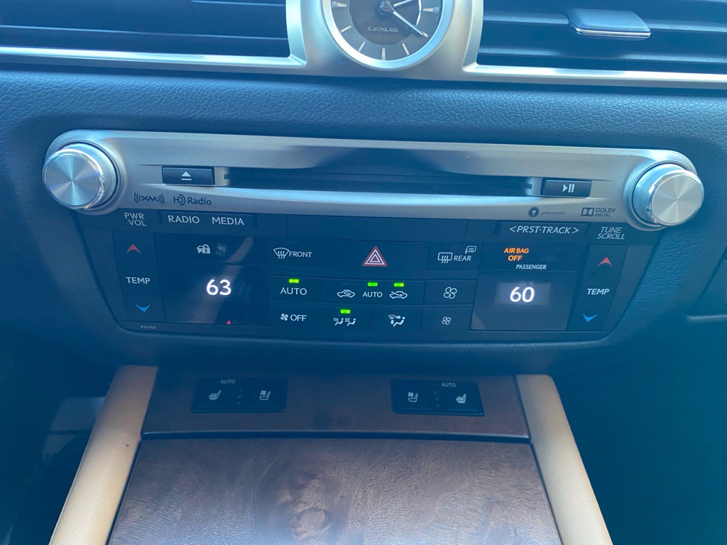 2016 Lexus GS Image 24