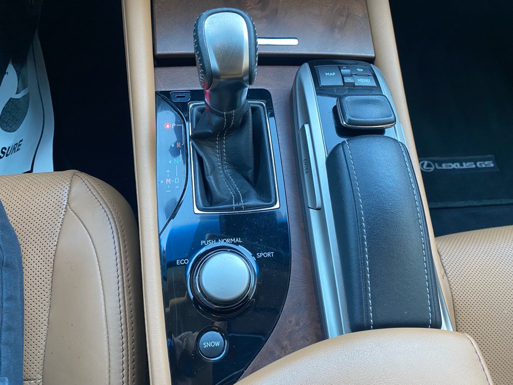 2016 Lexus GS Image 26