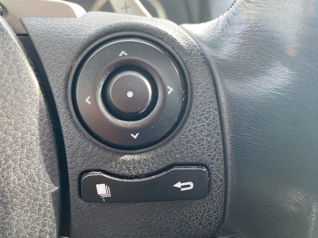 2015 Lexus IS Image 18