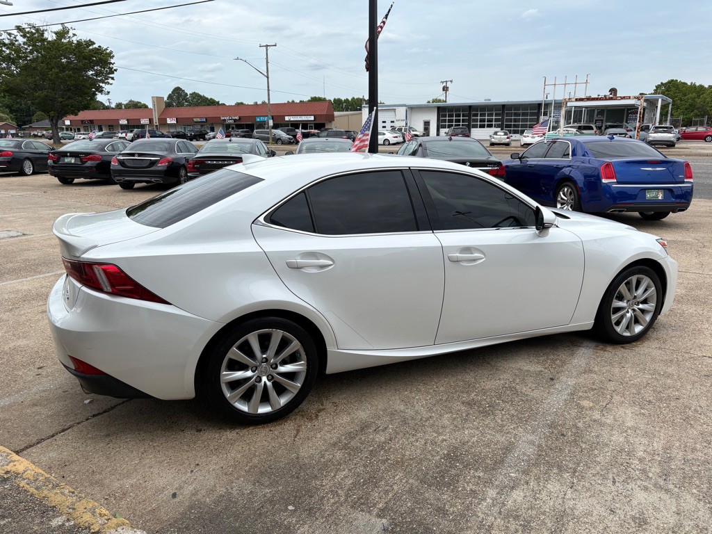2015 Lexus IS Image 7