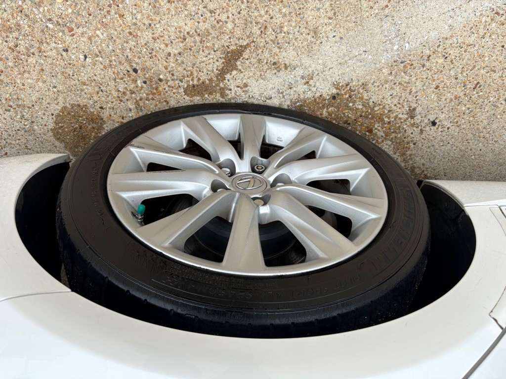 2015 Lexus IS Image 29
