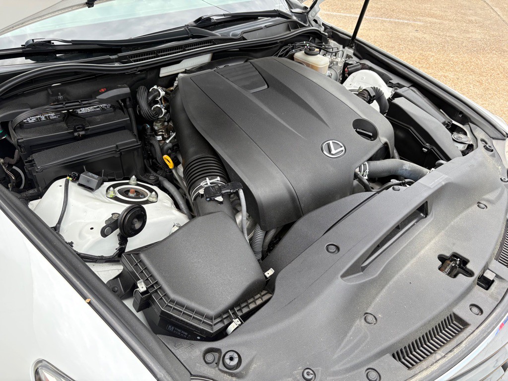 2015 Lexus IS Image 33