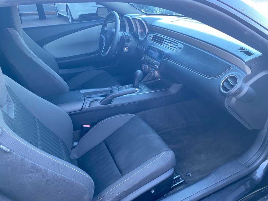 2015 Chevrolet Camaro Image 11