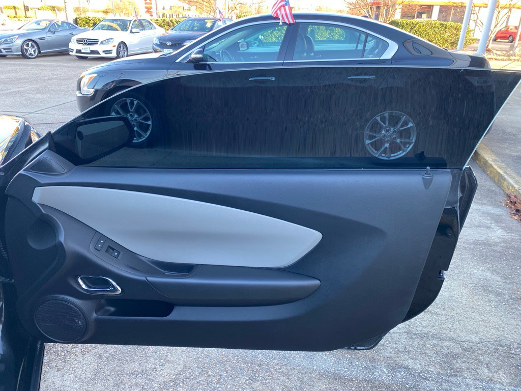 2015 Chevrolet Camaro Image 12