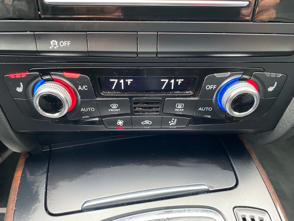 2015 Audi A4 Image 24