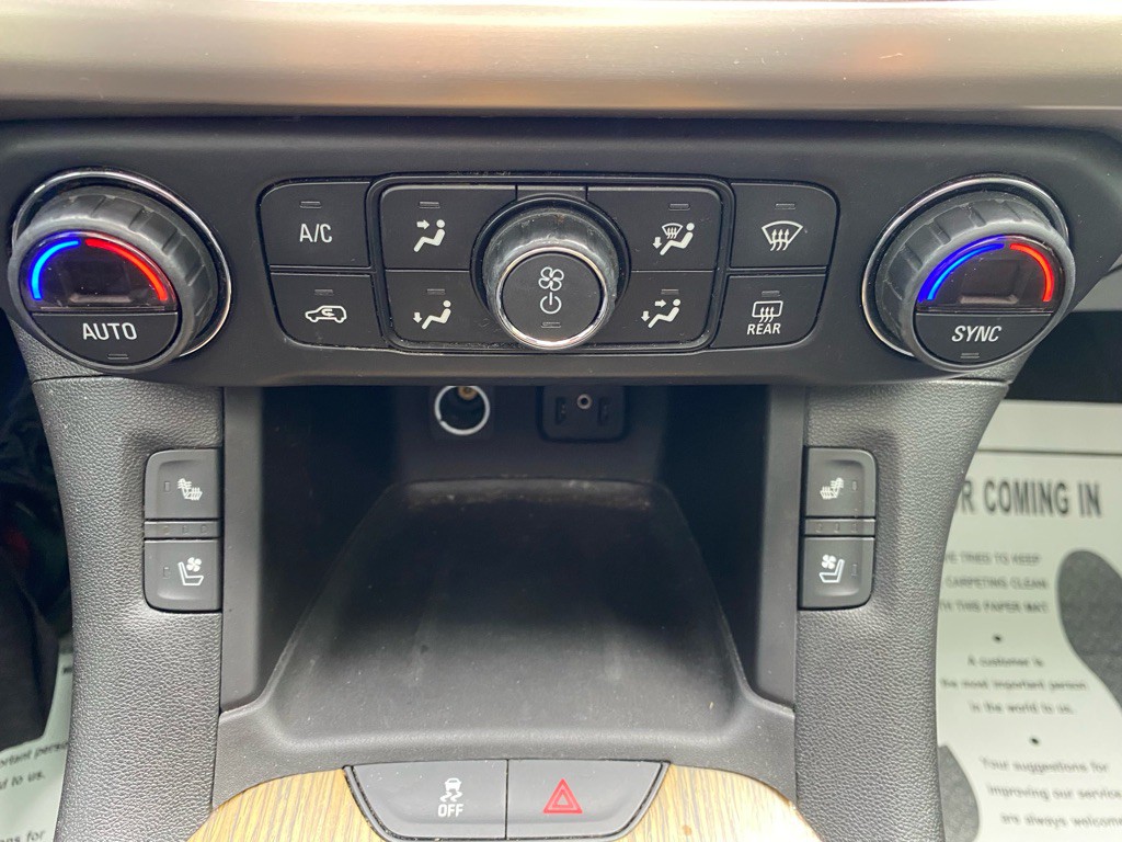 2017 GMC Acadia Image 25