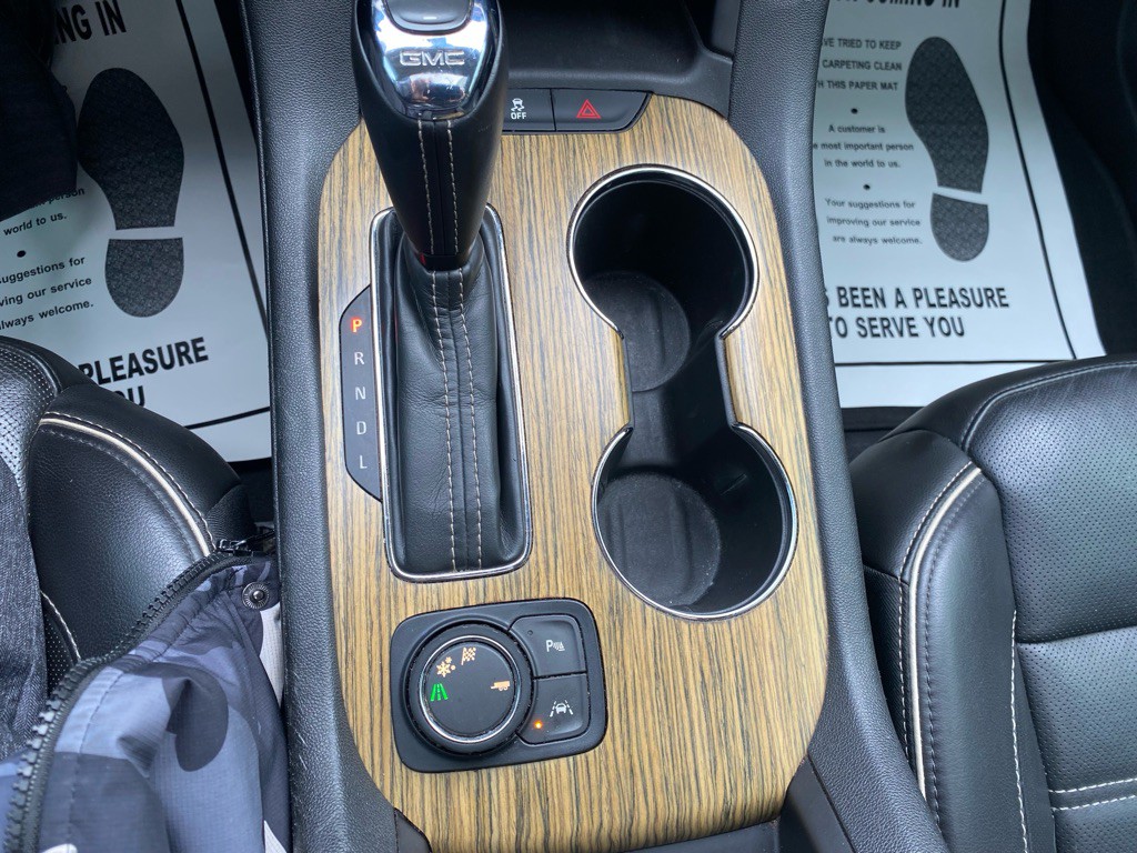 2017 GMC Acadia Image 26