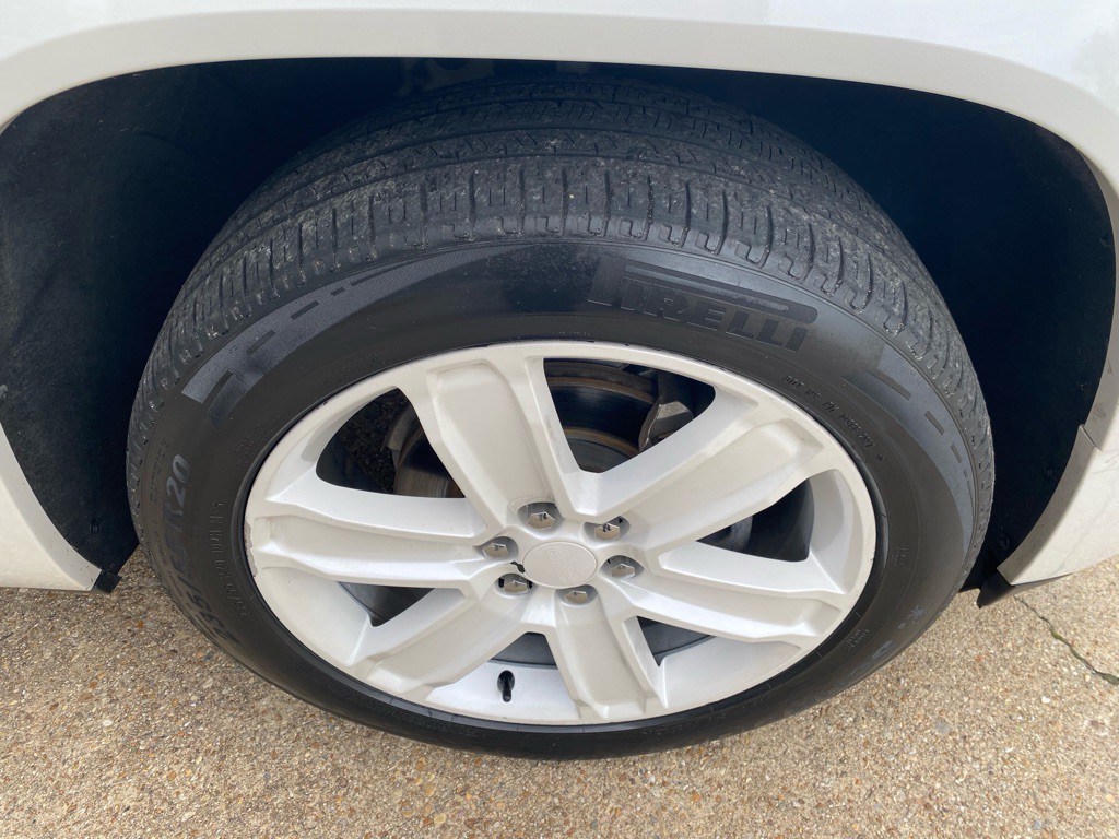 2017 GMC Acadia Image 32