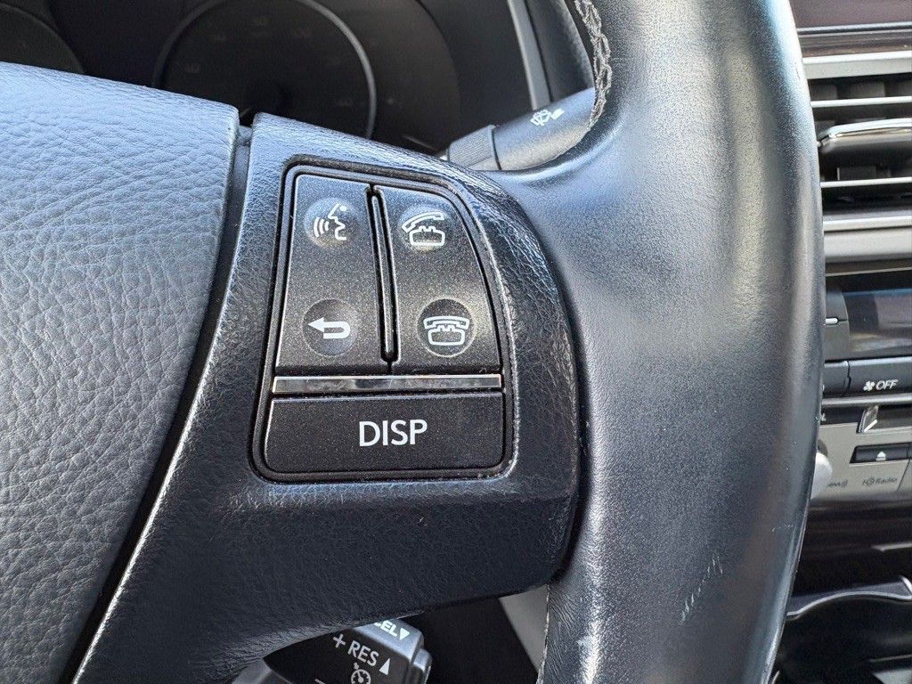 2015 Lexus LS Image 19