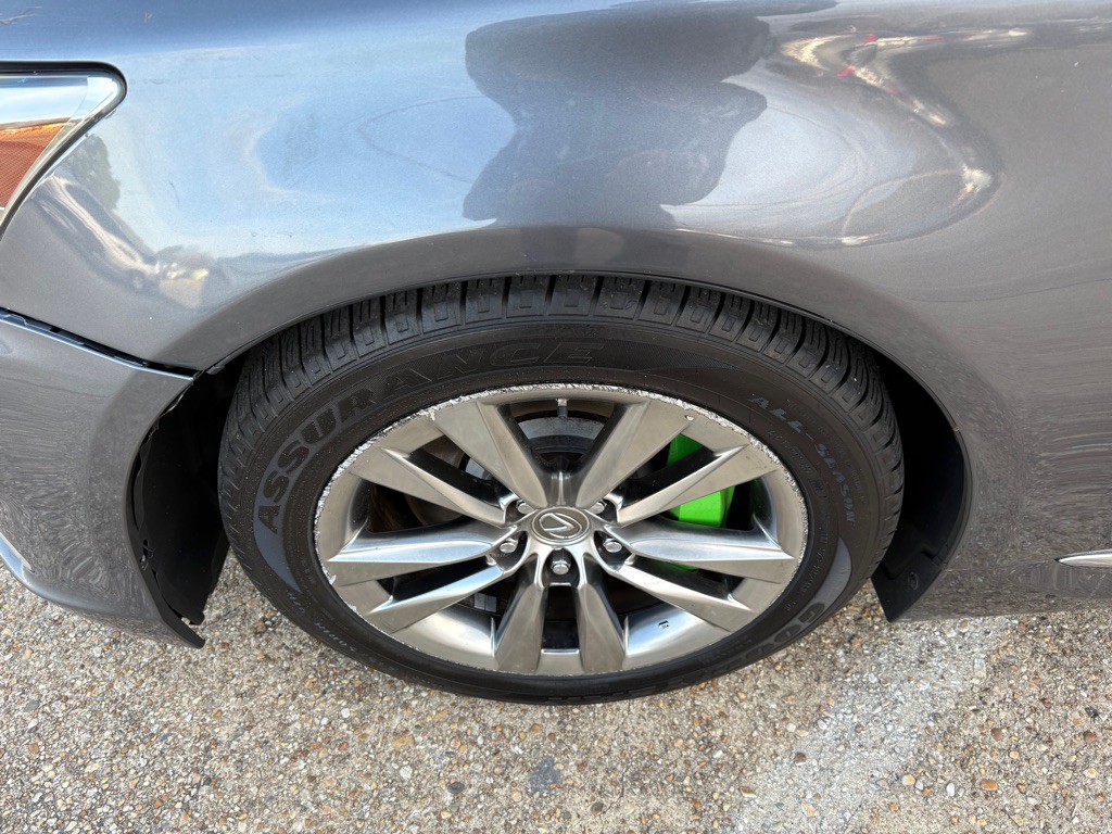 2015 Lexus LS Image 28