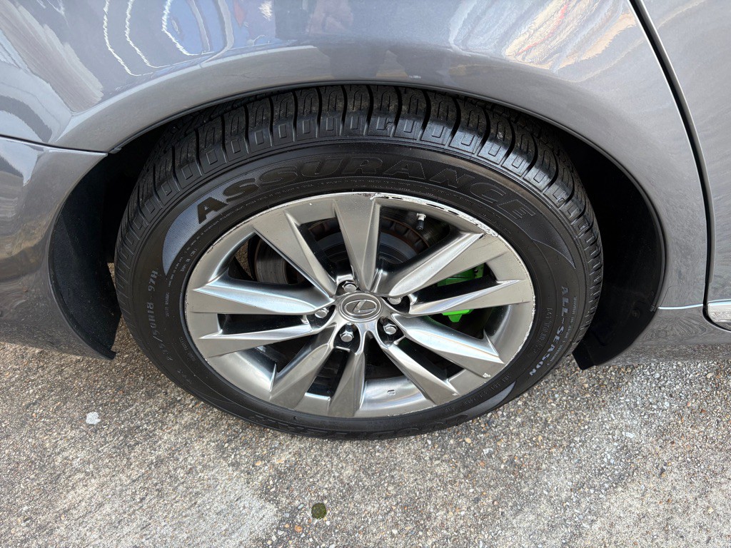 2015 Lexus LS Image 30