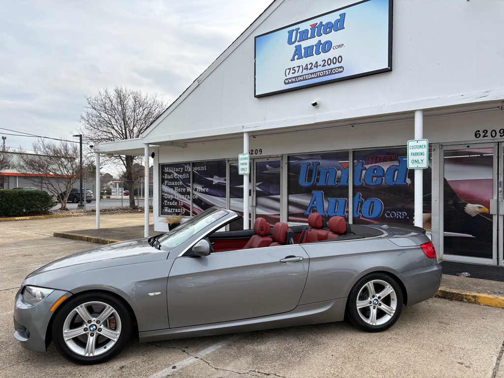 2011 BMW 3 Series Image 4