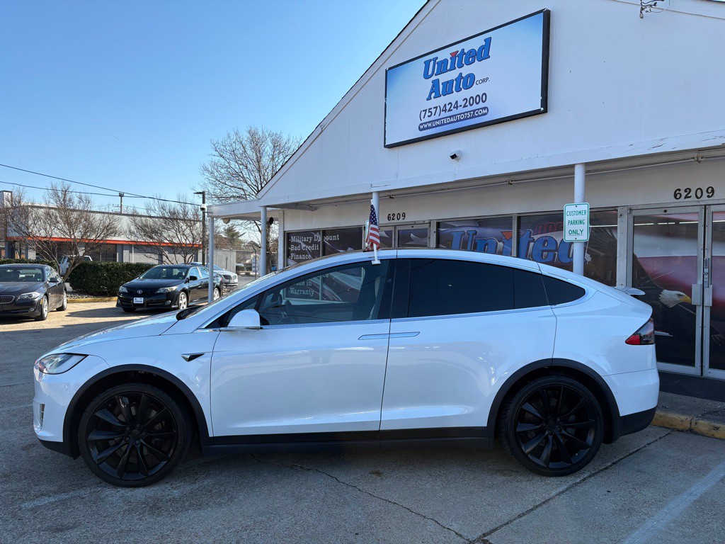 2020 Tesla Model X Image 3