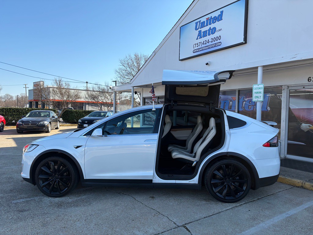 2020 Tesla Model X Image 4