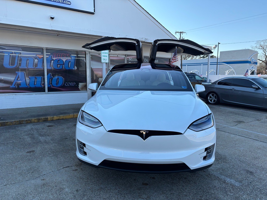 2020 Tesla Model X Image 12