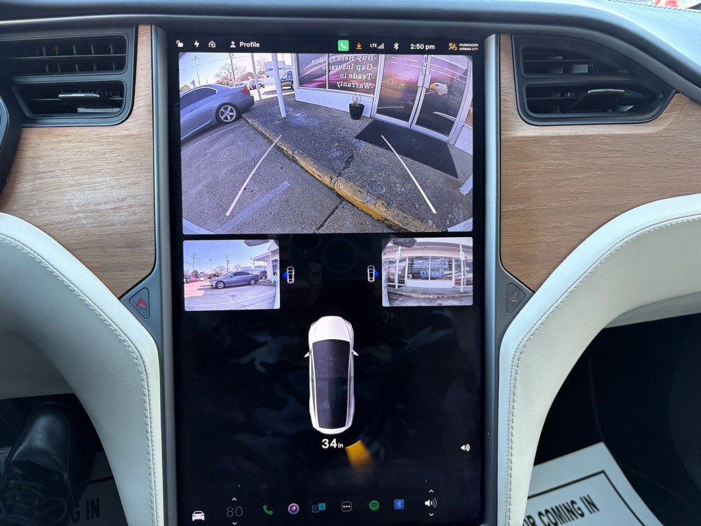 2020 Tesla Model X Image 20