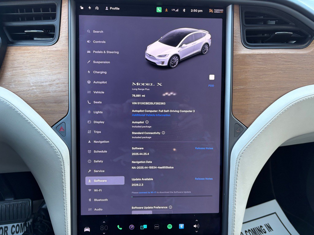 2020 Tesla Model X Image 21