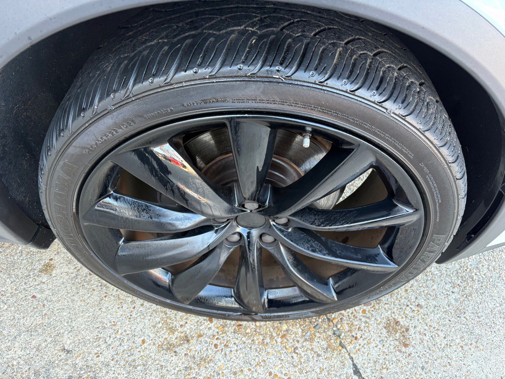 2020 Tesla Model X Image 33