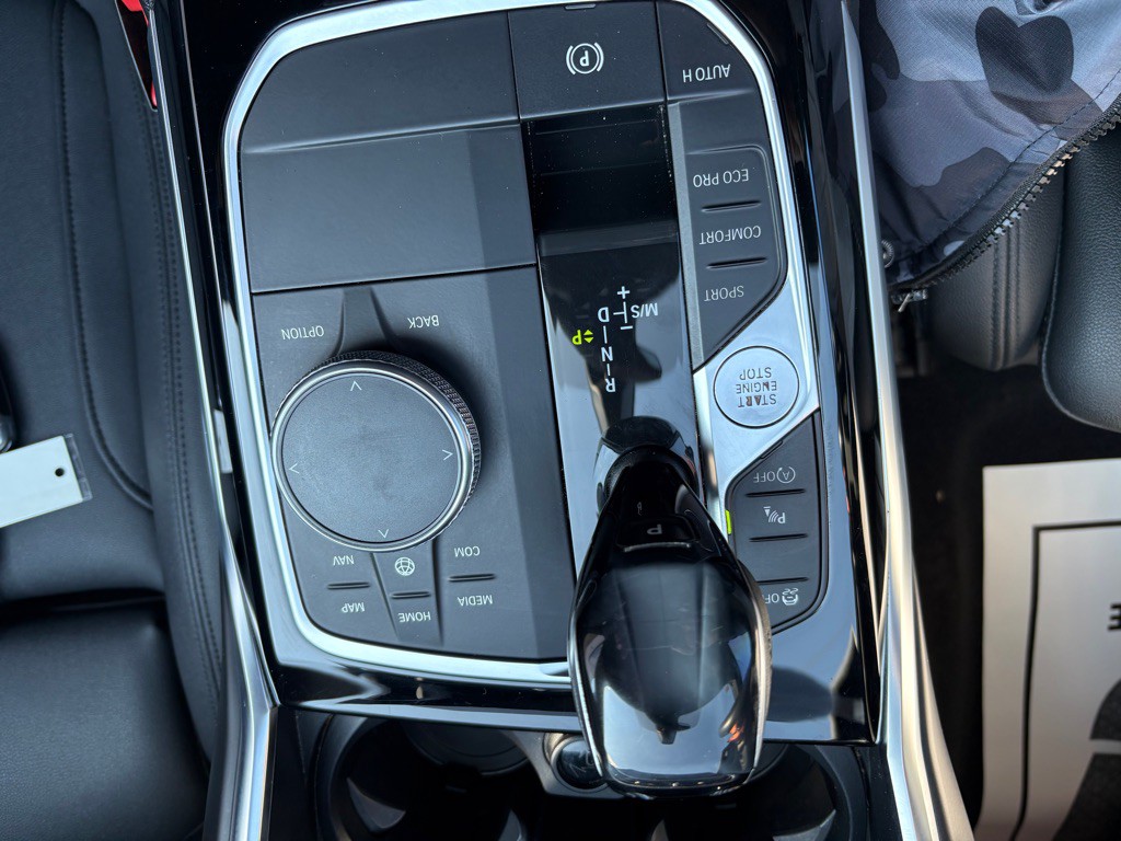 2019 BMW 3 Series Image 25