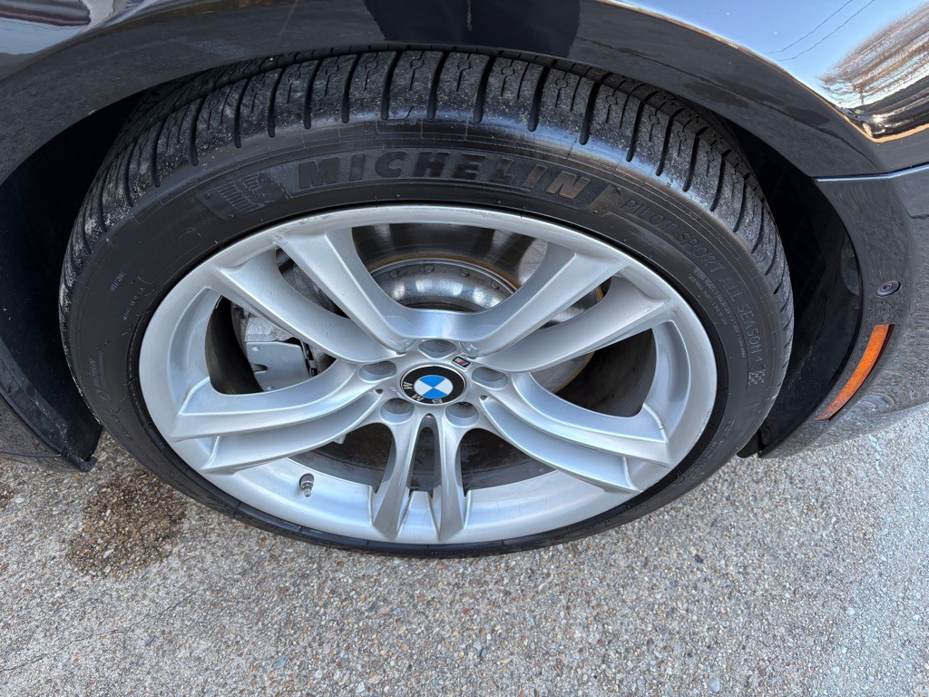 2015 BMW 7 Series Image 30