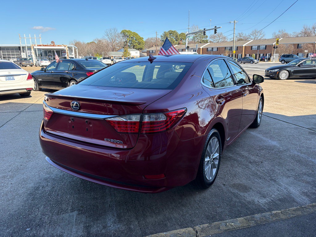 2013 Lexus ES Image 7