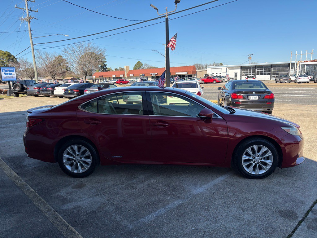 2013 Lexus ES Image 8