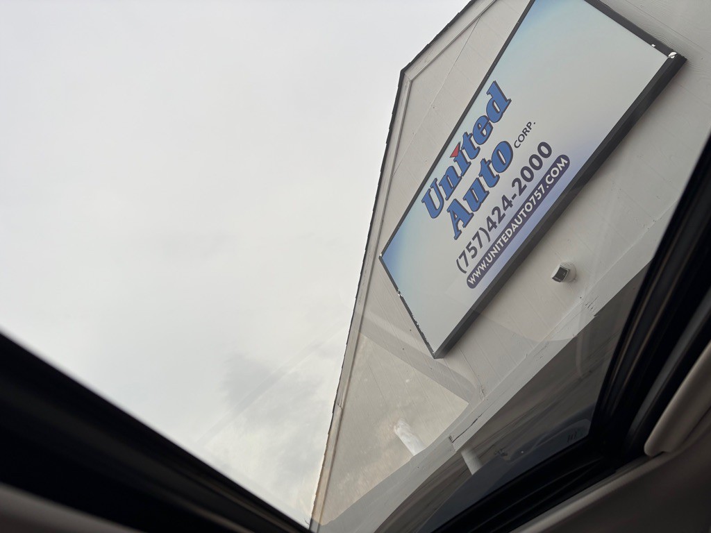 2017 Subaru Outback Image 17